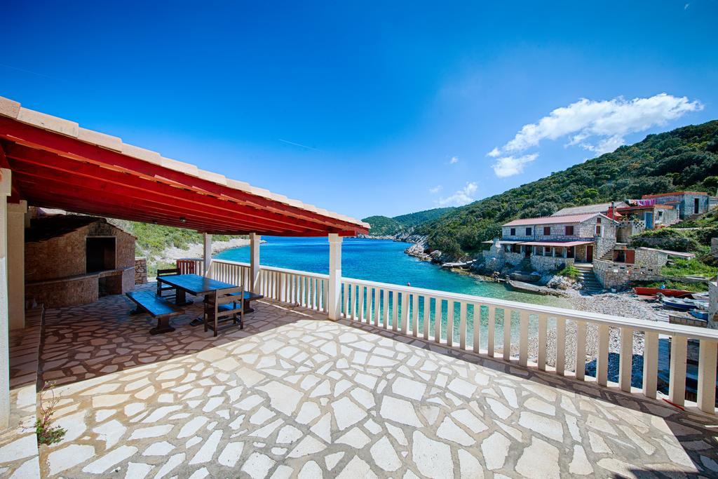 Villa Silente Okljucna Buitenkant foto