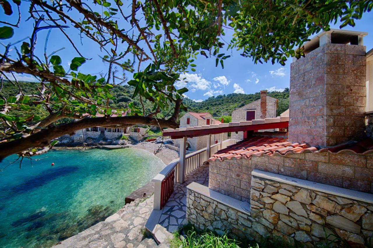 Villa Silente Okljucna Buitenkant foto
