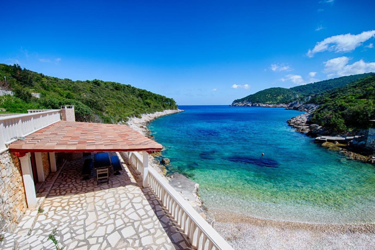 Villa Silente Okljucna Buitenkant foto