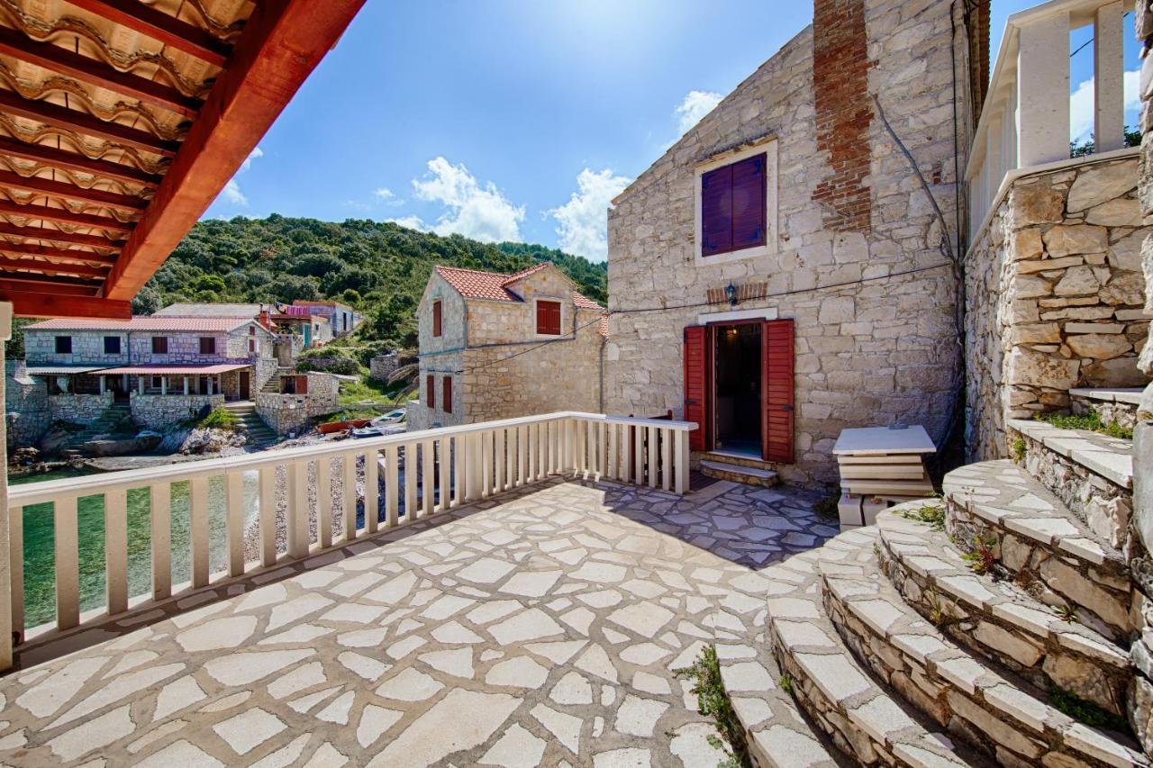 Villa Silente Okljucna Buitenkant foto