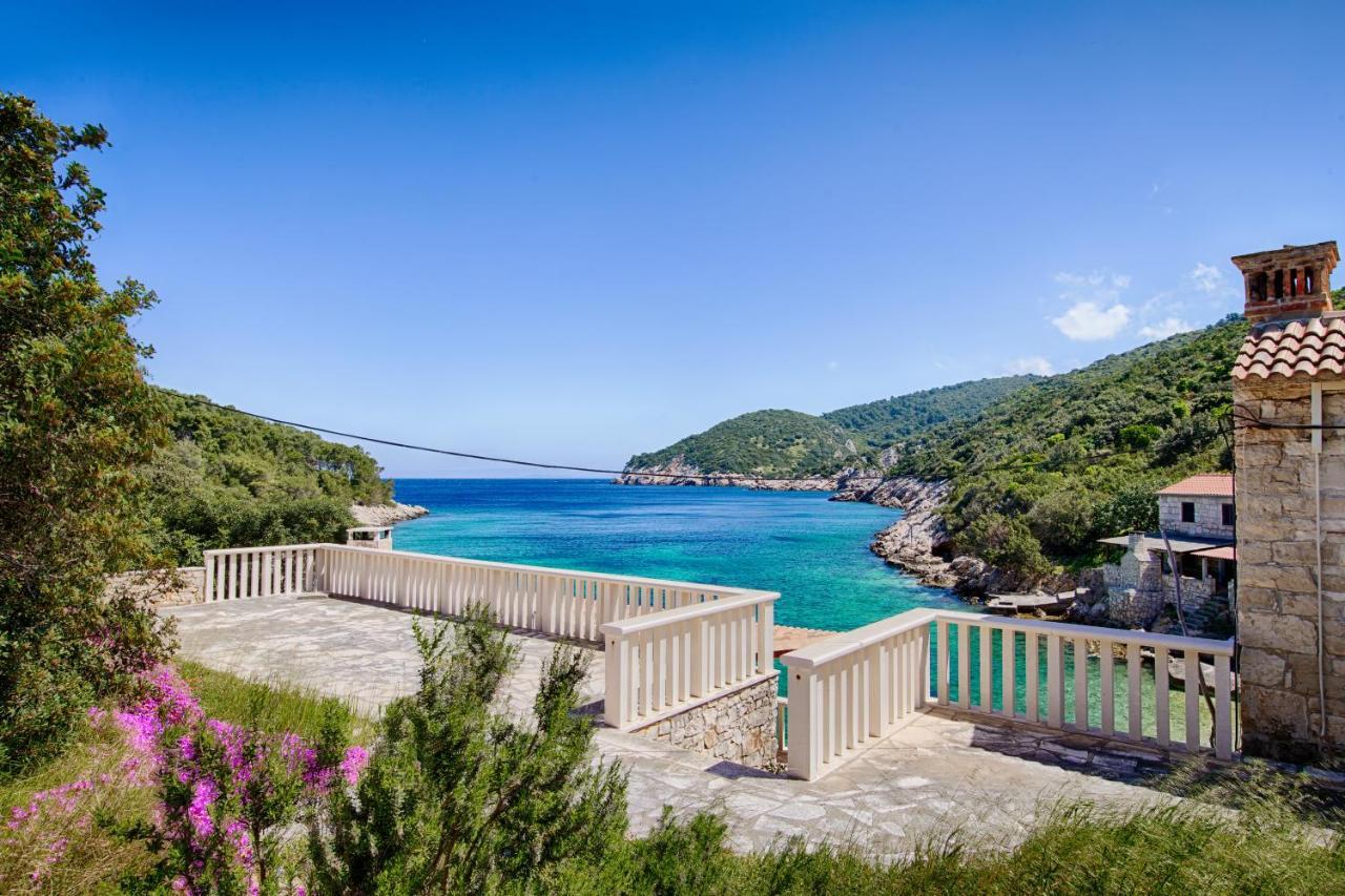 Villa Silente Okljucna Buitenkant foto