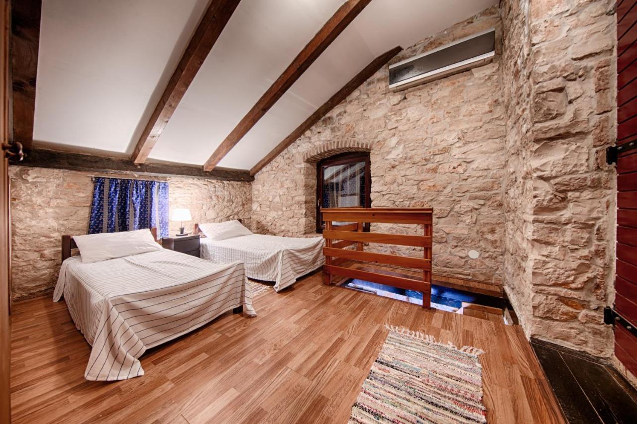 Villa Silente Okljucna Buitenkant foto